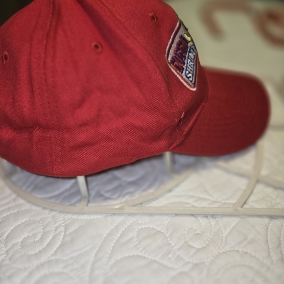 Bubba Gump Red Baseball Cap - Picture 2 of 8